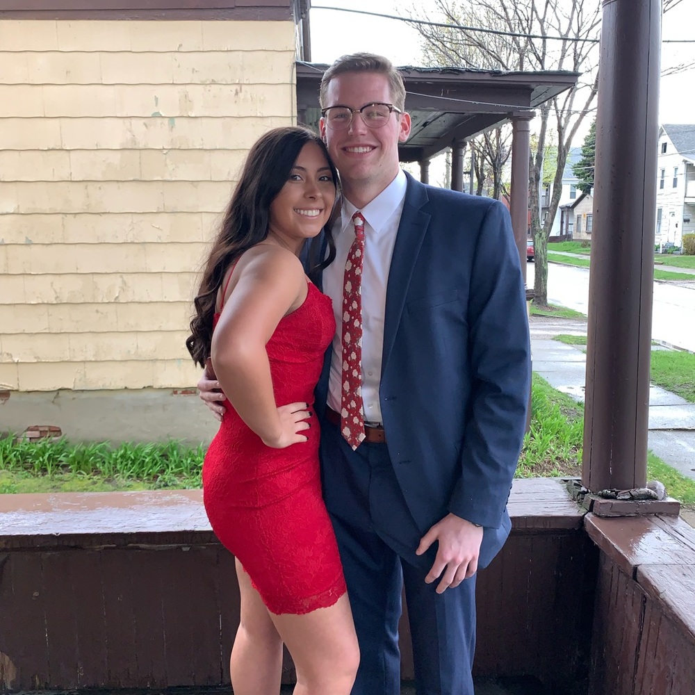 Red Dress - Picture 5 of 6
